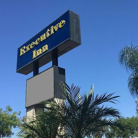 Anaheim Executive Inn & Suites Екстер'єр фото